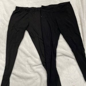 2 pairs of black leggings